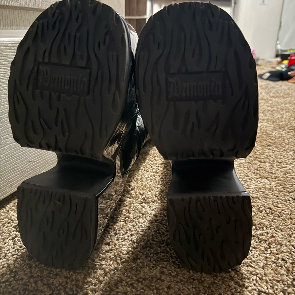 Demonia Camel-300 Black Patent Platform Boots - Picture 2 of 2